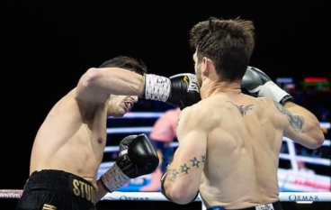 Jamie Weetch knocked out in the first round against huge punching Issac Hardman